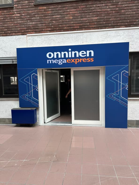 e2cb33_023263c78f5748ae809fc3df15cbd18e~mv2