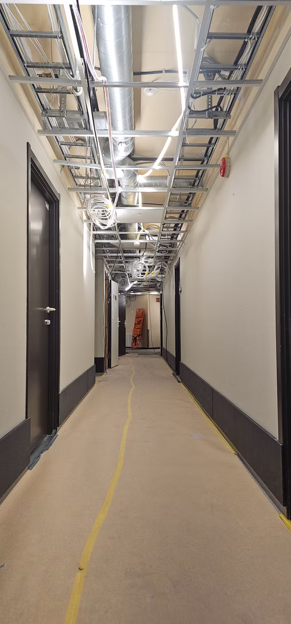 e2cb33_4aecab5e13914c4194baa25594c0ec11~mv2