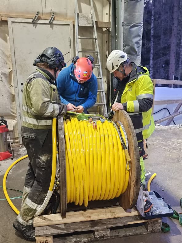 e2cb33_8c6dc7b0217e4ebcb9eedb56da404305~mv2