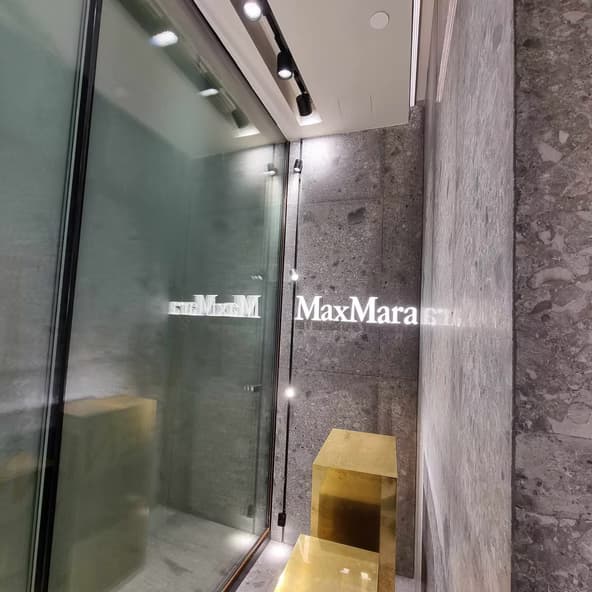 e2cb33_ac2e4efdd0d54031b5f154e4716dbf34~mv2