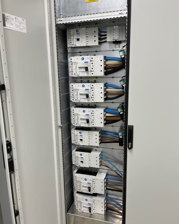 e2cb33_bb45696a603148478fef714b463a4575~mv2