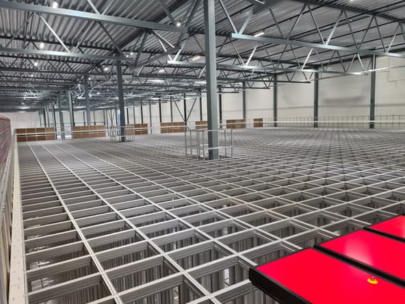 e2cb33_c2be248298934eaa8739a461de6478e1~mv2