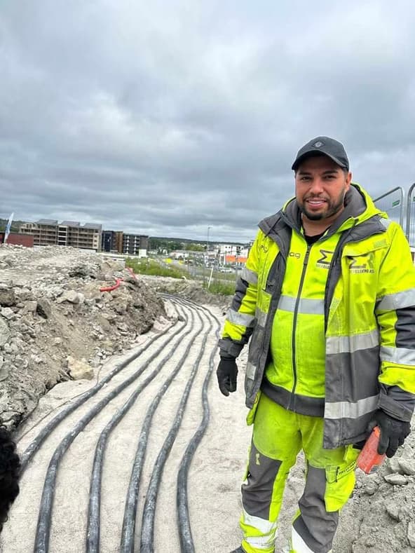 e2cb33_fa329e0dc85f49f3adfe20227d1e8ade~mv2